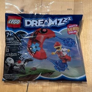 LEGO DREAMZzz Cooper's Flying Controller Set - Red and Blue